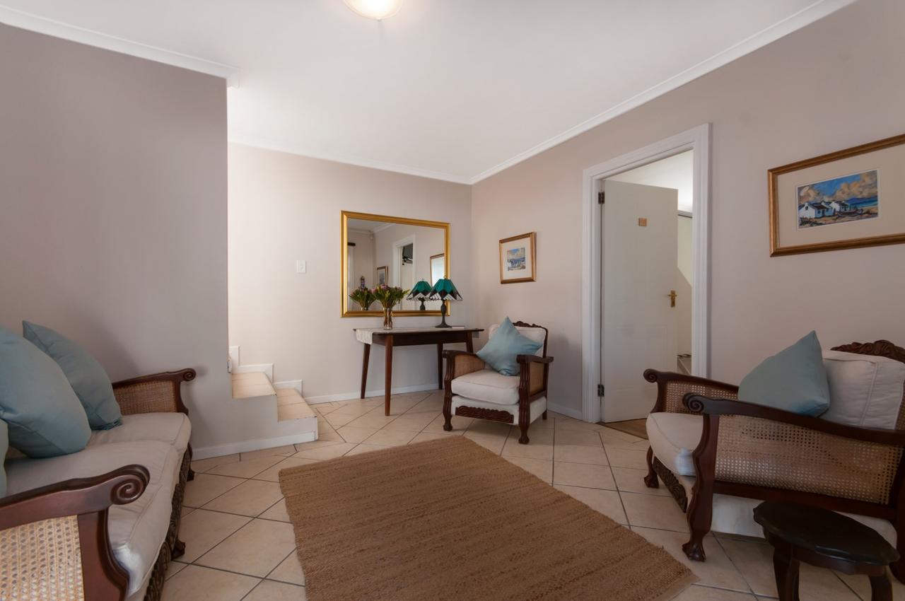Millard Crescent Guest House Puerto Elizabeth Exterior foto